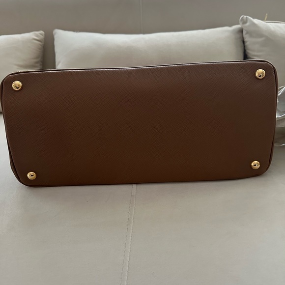 PRADA- PRADA Brown Saffiano Lux Leather Large Double Zip Tote. - Picture 4 of 9